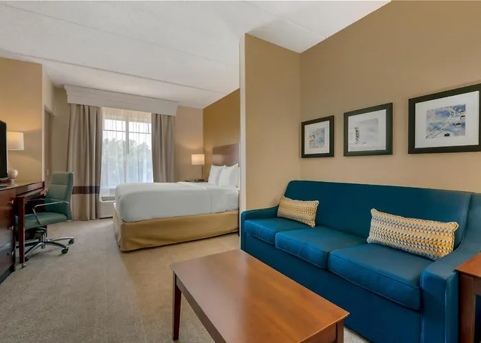 Comfort Suites Near Universal Orlando Resort